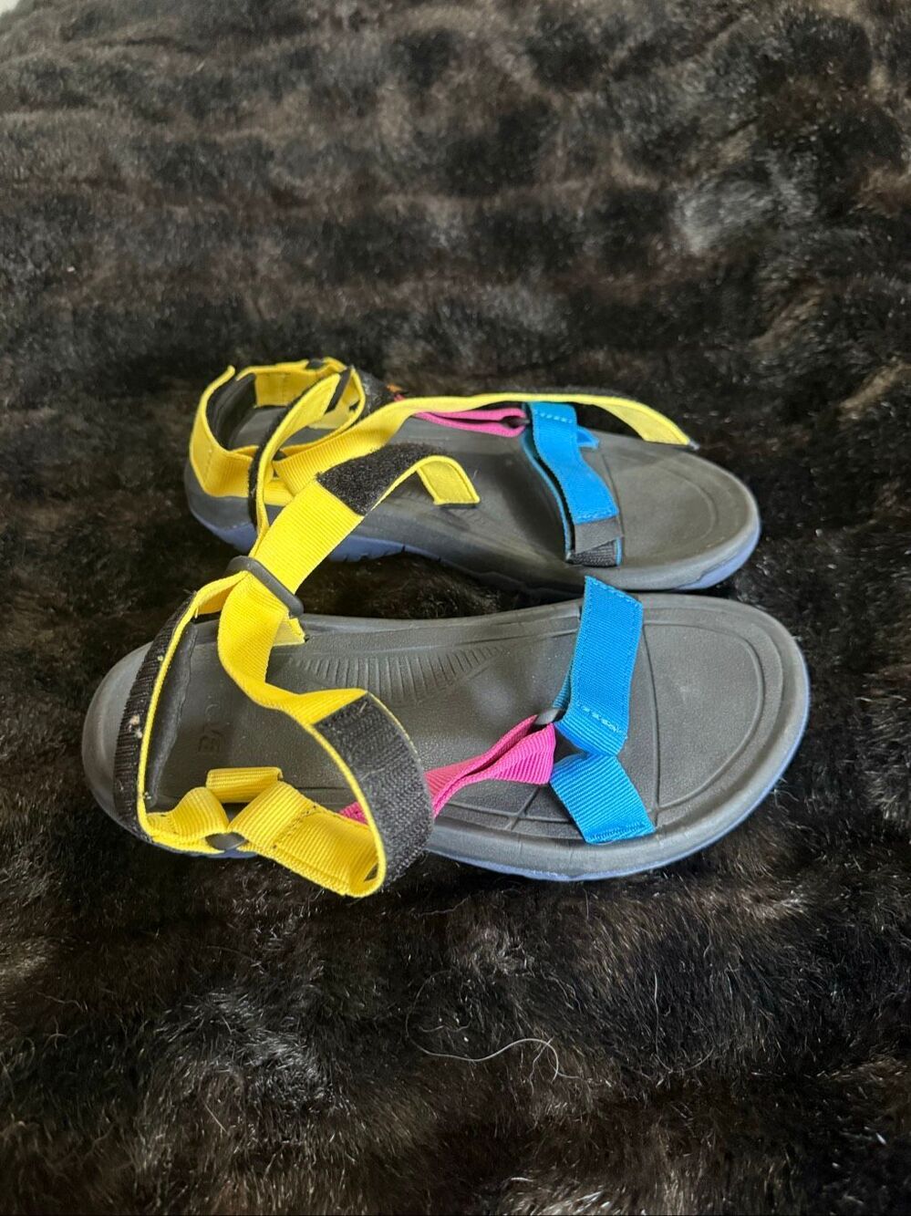 TEVA WOMEN HURRICANE XLT 2 90S MULTI STRAPPY SPORT SANDALS US 8 / EU 39 / UK 6